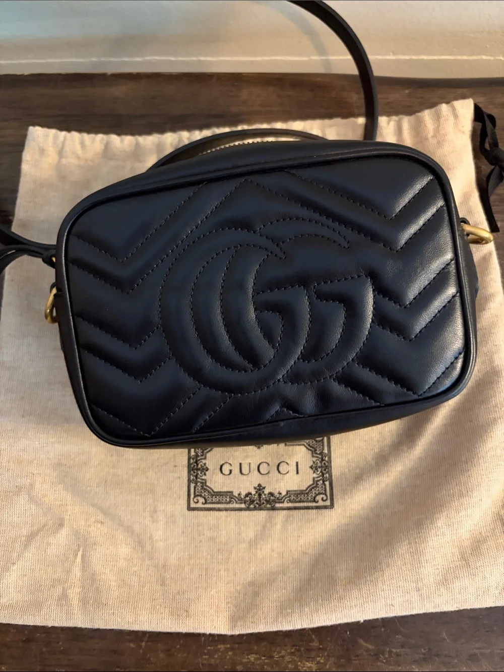Gucci Black Chevron Leather Small Marmont Crossbody with Gold GG - Picture 7 of 11